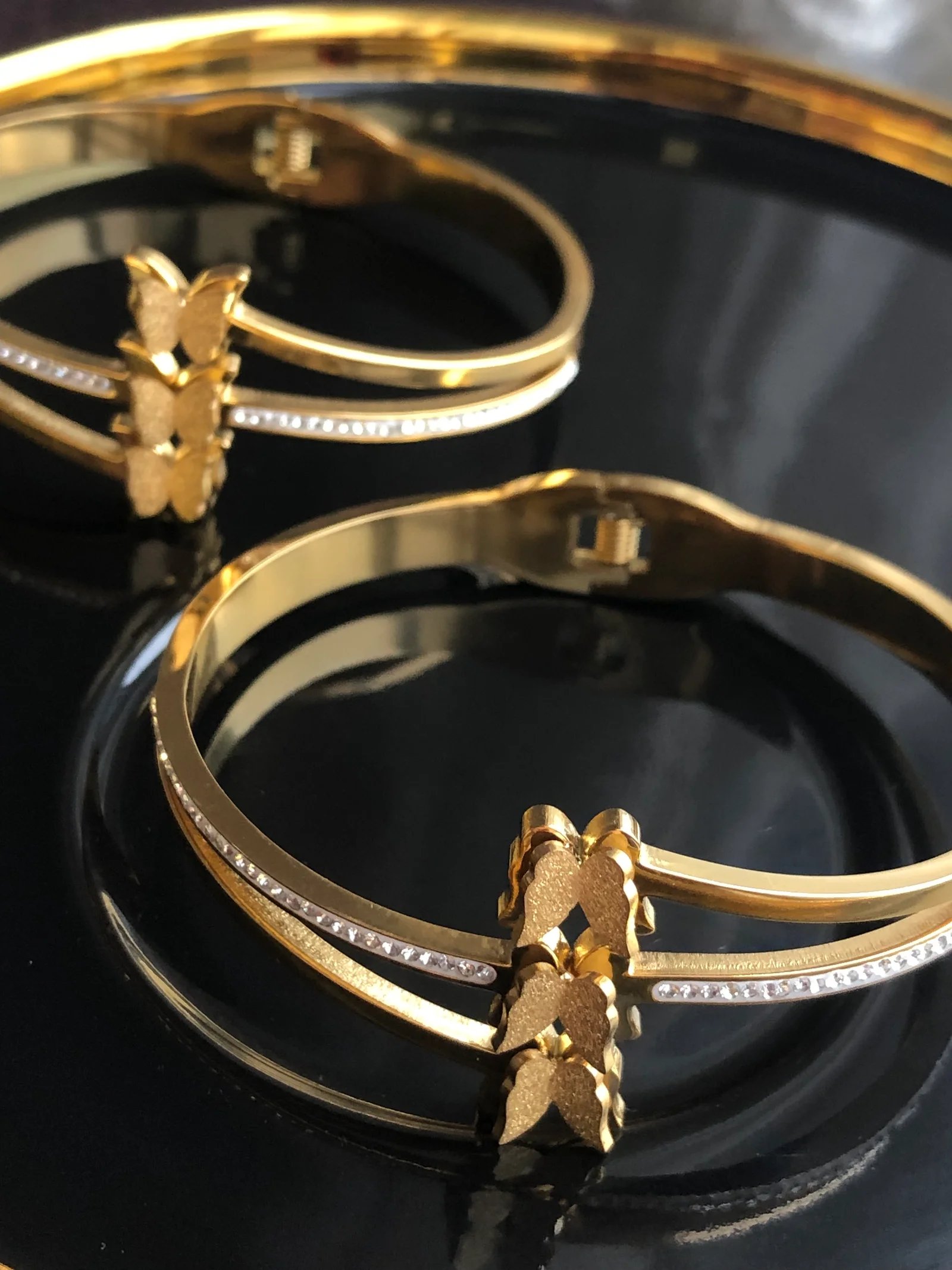 Gold çelik kelebekler kelepçe